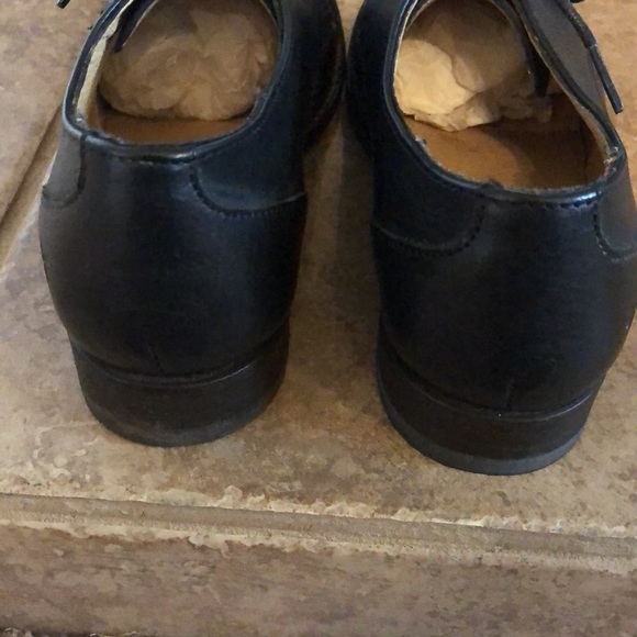 Frye Erin oxfords. Black, size 6B - Picture 3 of 5